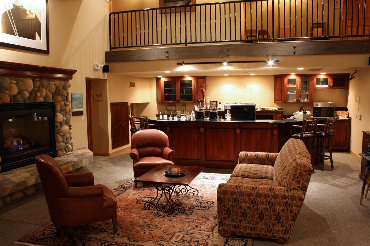 Mountain Lake Lodge Woods Bay Exterior foto